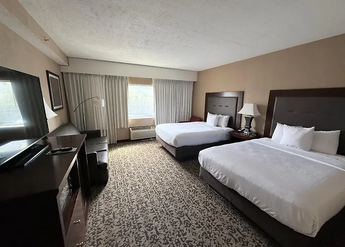 Grand Oaks Hotel